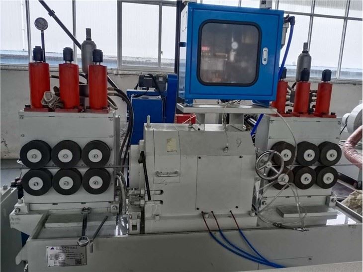 Low Price High Quality Wire Rod To Wire Rod Peeling Machine Line For Steel Bars Low Price High Quality Wire Rod To Wire Rod Peeling Machine Line For Steel Bars